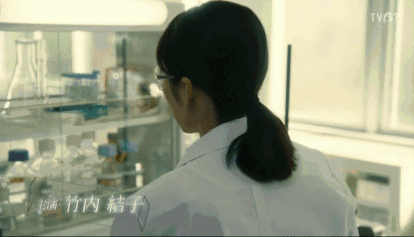 美女被囚禁在棺材中,真相让人窒息